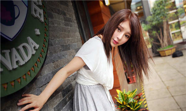 刚察想找一个女性生孩子给报酬-｛找个女人生孩子多少钱｝